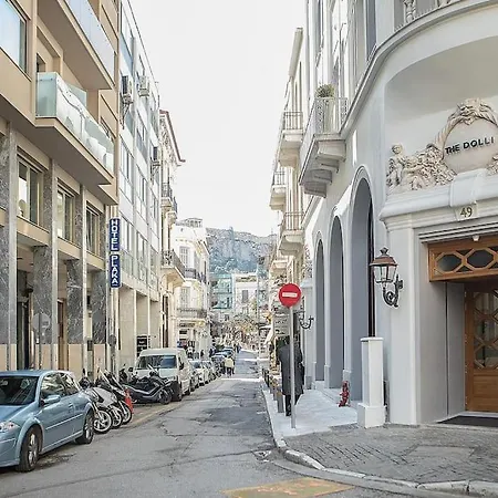 Vintage 3 Bedroom Flat In The Heart Of