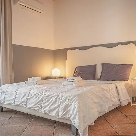 Apartment Vintage 3 Bedroom Flat In The Heart Of Athens