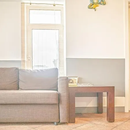 Apartment Vintage 3 Bedroom Flat In The Heart Of Athens
